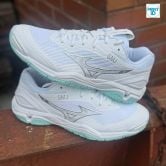 Mizuno Stealth 6 White/Blue Tint Netball Trainers