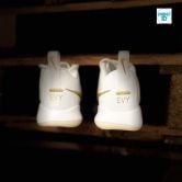 Nike Hyperset 2 White/Gold Trainers