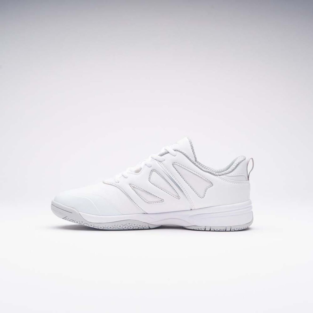 netball trainers white
